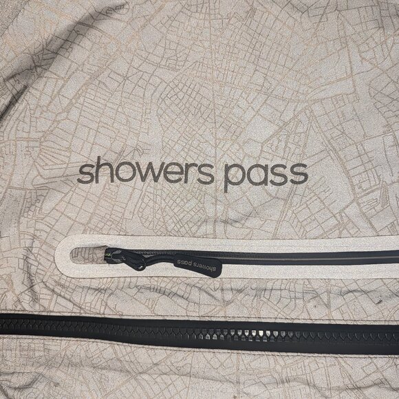 Showers Pass Elite Cycling Rain Jacket Reflective - Men M EUC - Picture 12 of 13